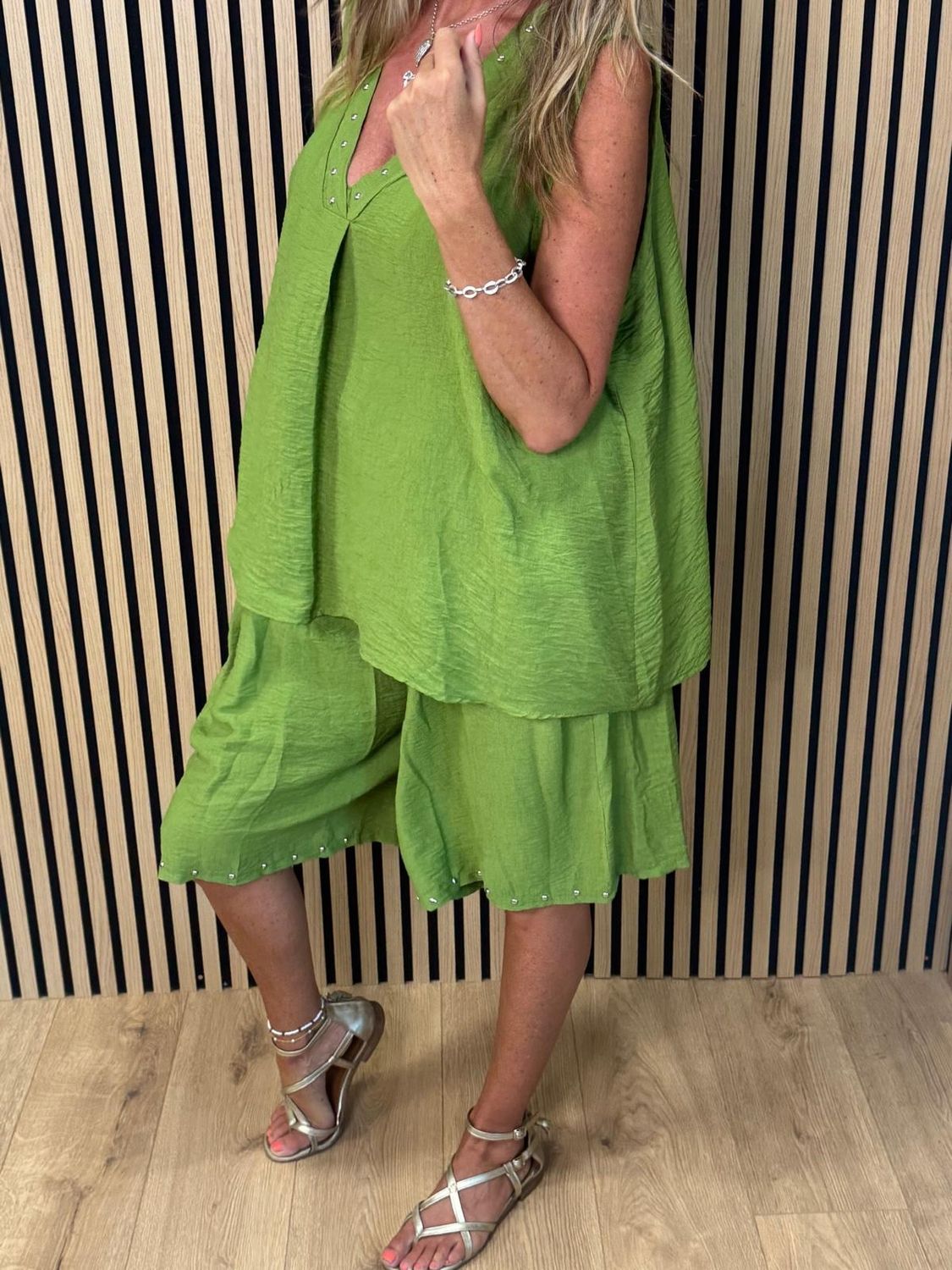 Stud Detail V-Neck Short Set – Green