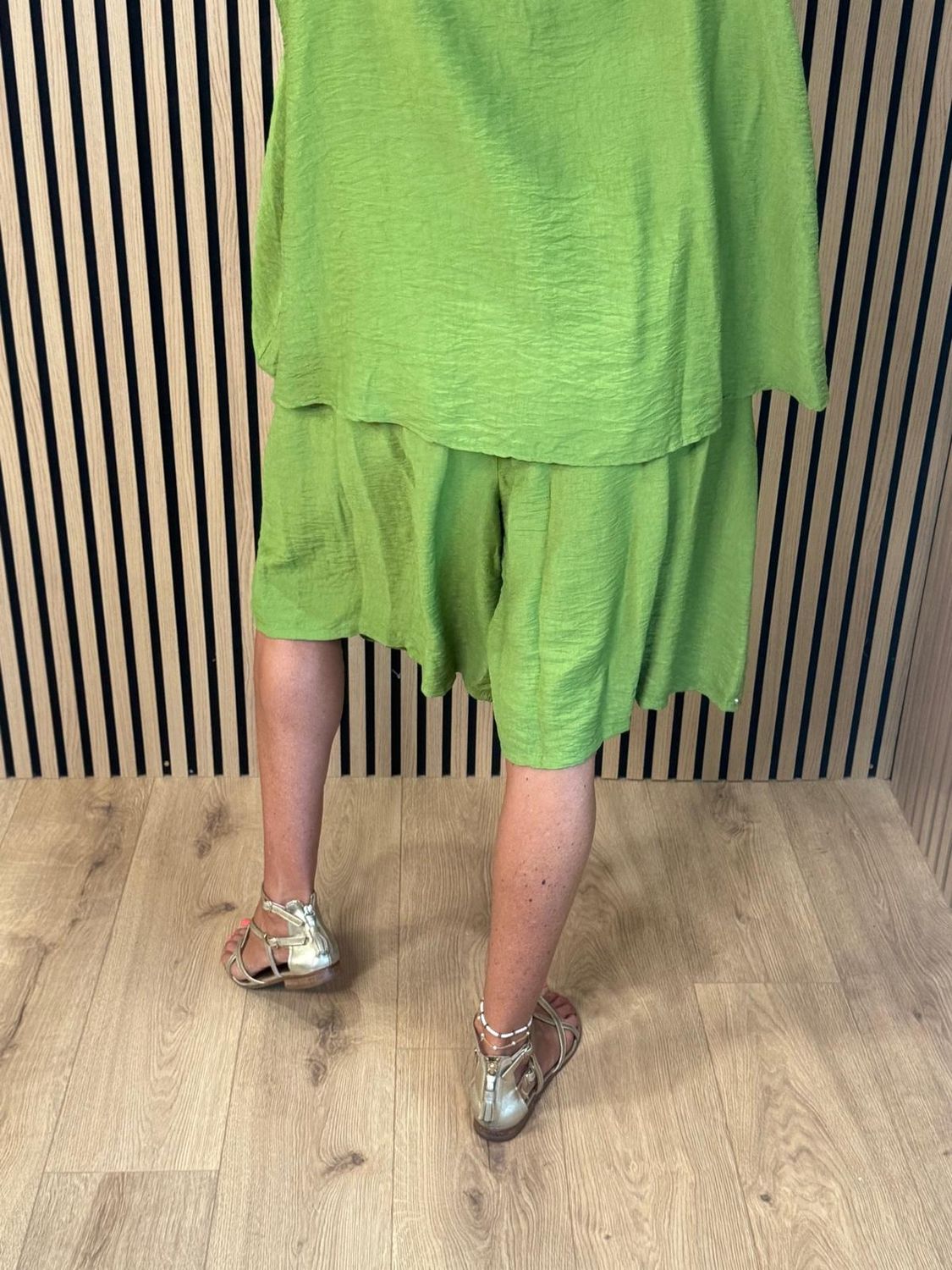 Stud Detail V-Neck Short Set – Green