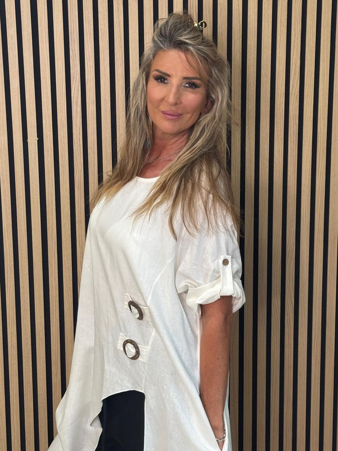 Coconut Ring Linen Blend Tunic Top