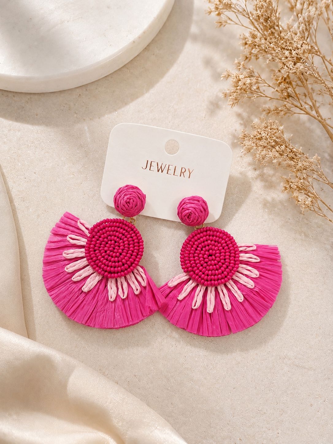 Beaded Raffia Sunburst Earrings – Hot Pink