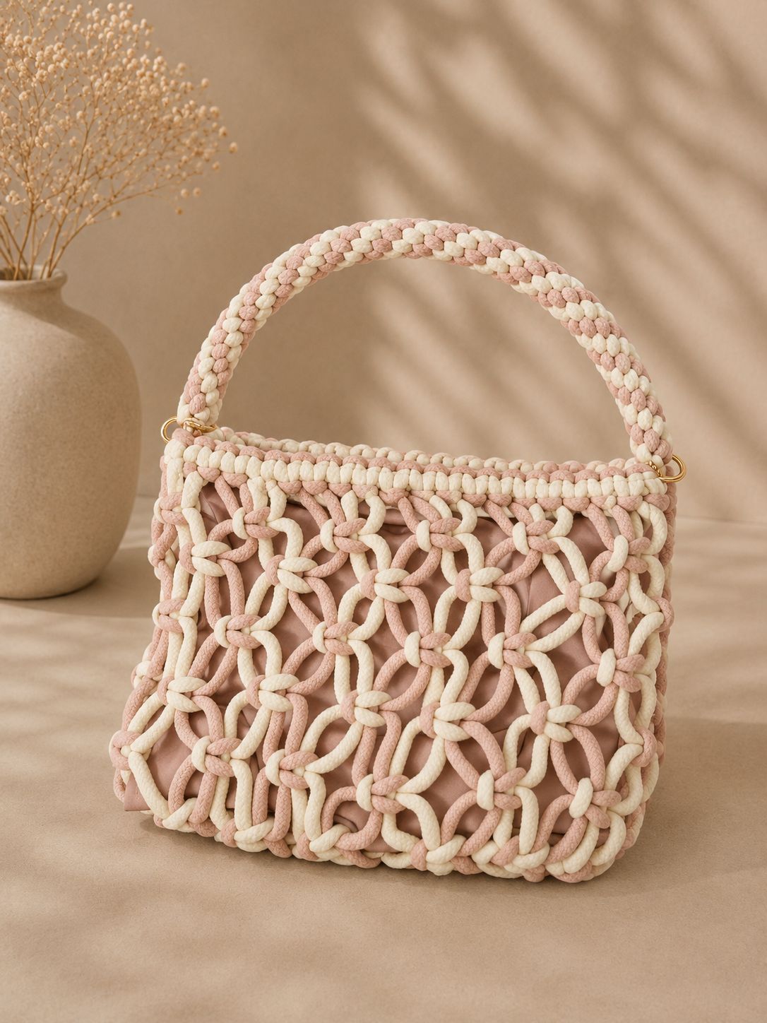 Woven Macramé Handbag – Dusky pink/white