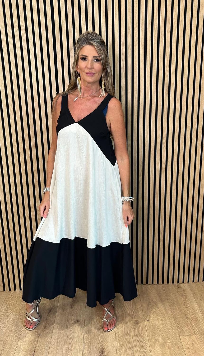Colour Block Maxi Dress – Black/White