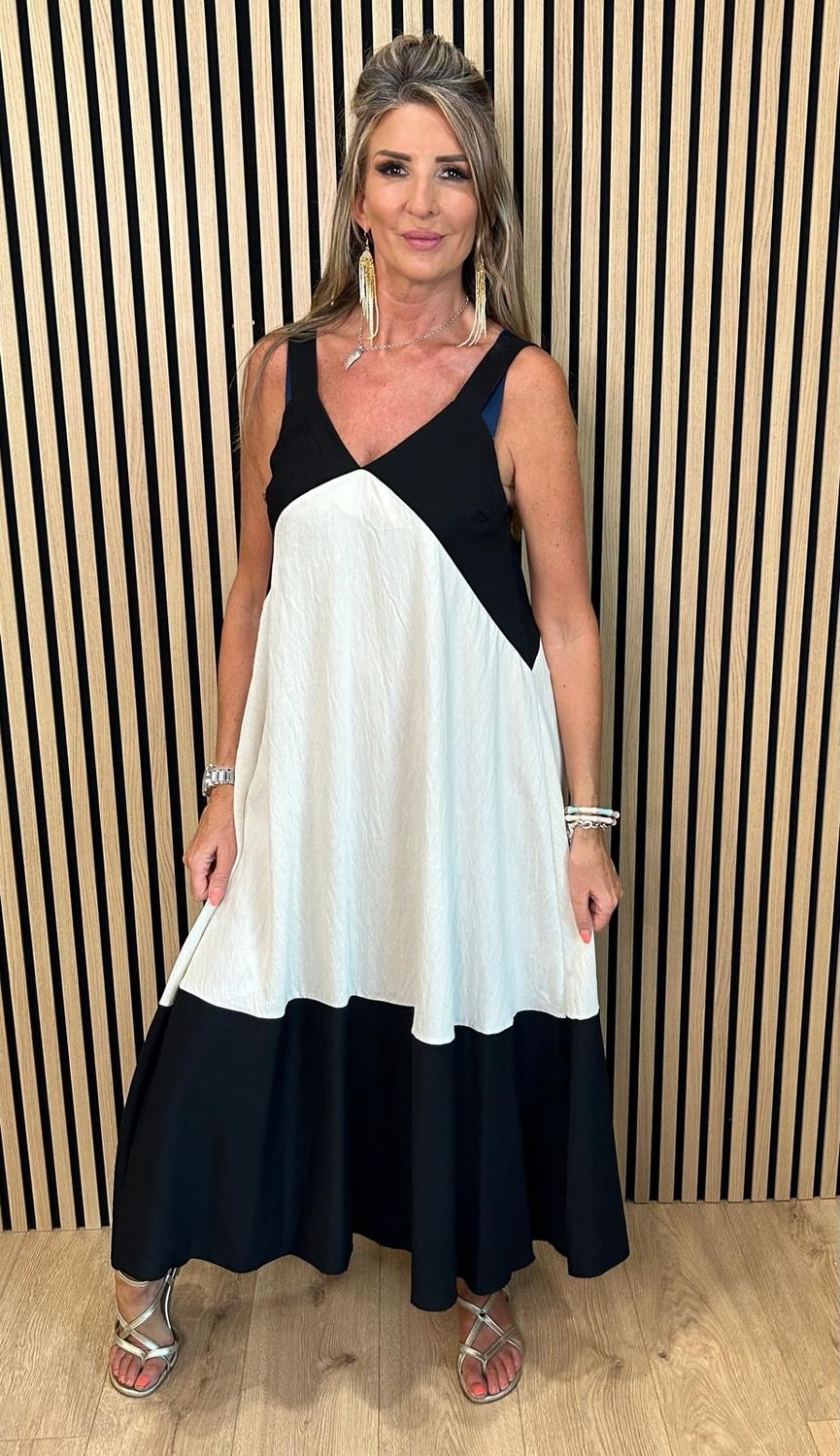 Colour Block Maxi Dress – Black/White