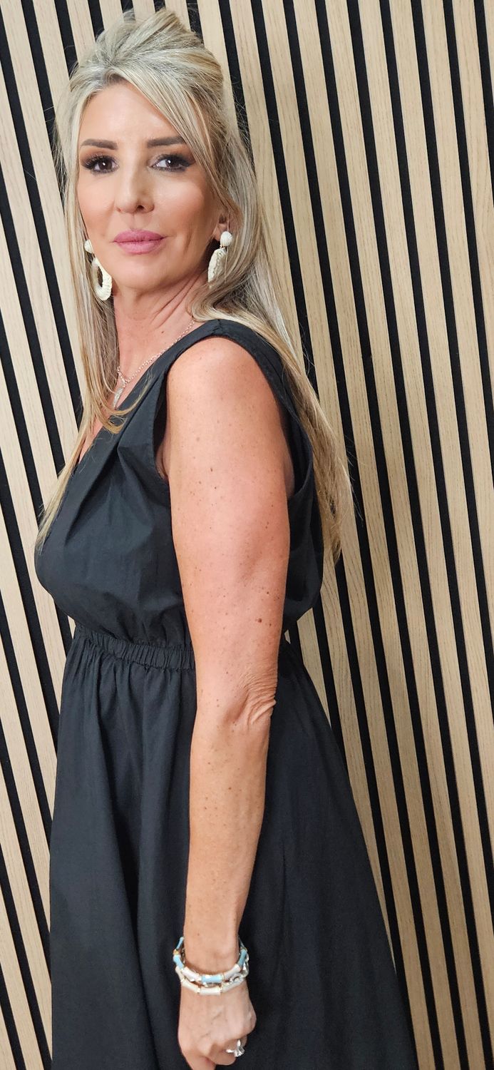 Sleeveless Cotton Midi Dress – Black