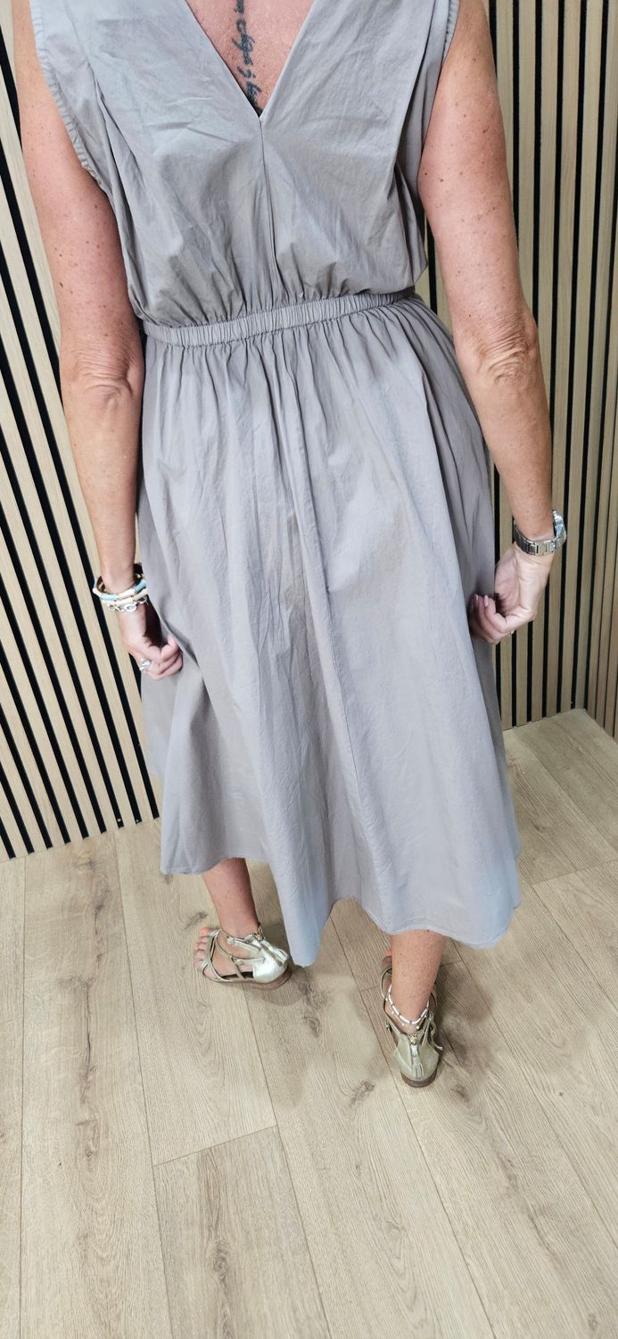 Sleeveless Cotton Midi Dress – Taupe