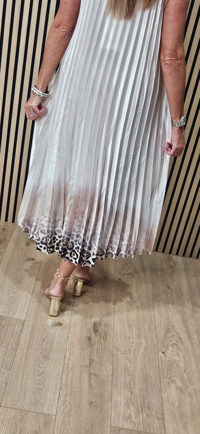 Pleated Leopard Border Maxi dress