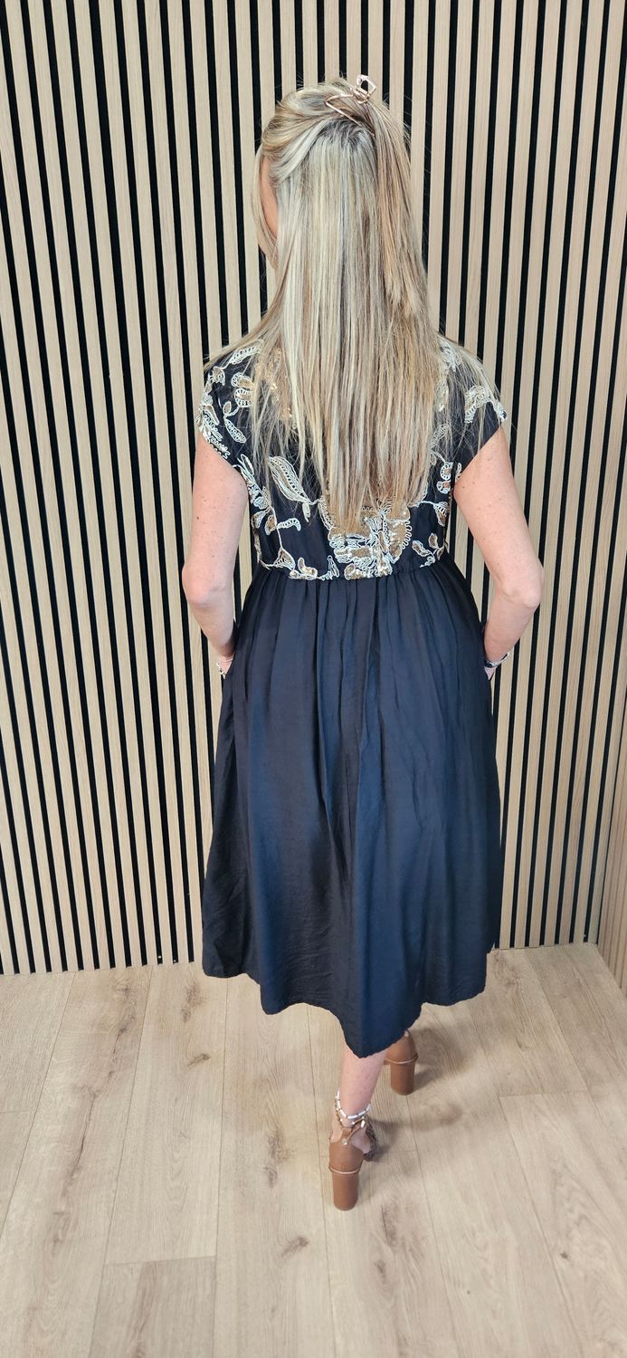 FLY OUT Embellished Floral Midi Dress ~ Black