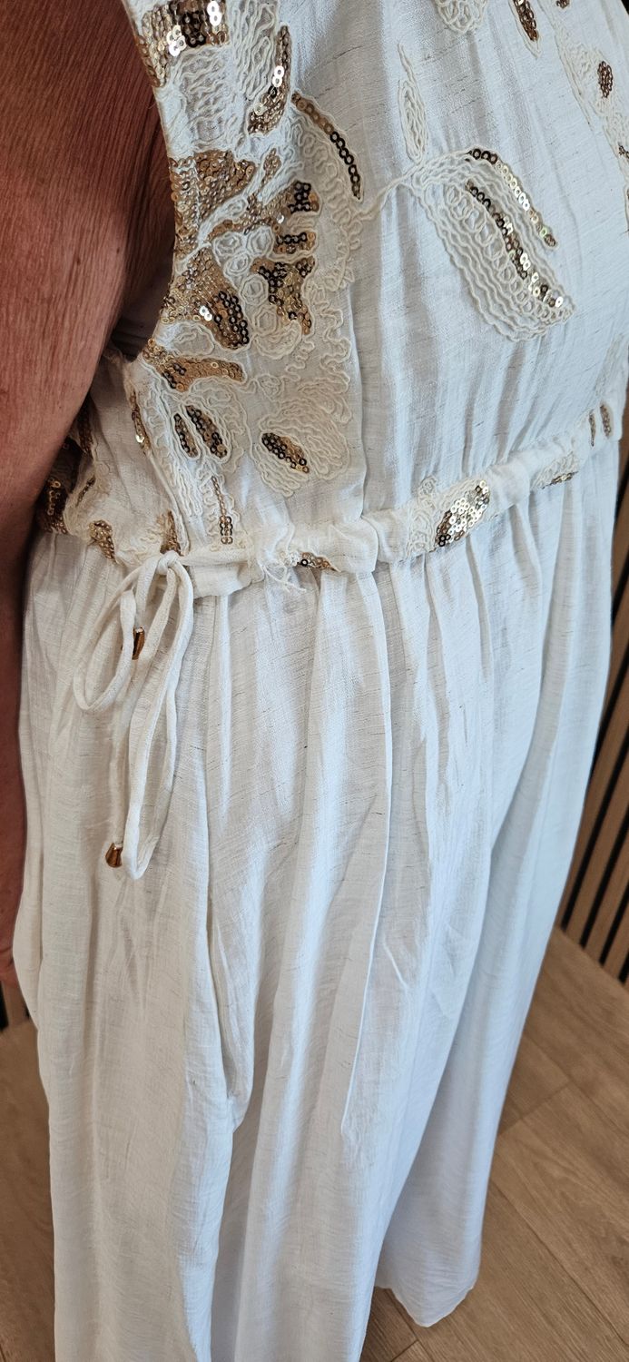 FLY OUT Embellished Floral Midi Dress – Cream