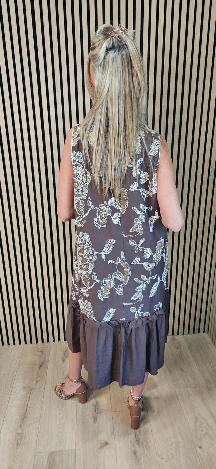 FLY OUT Sequin Floral Tiered Midi Dress - Brown