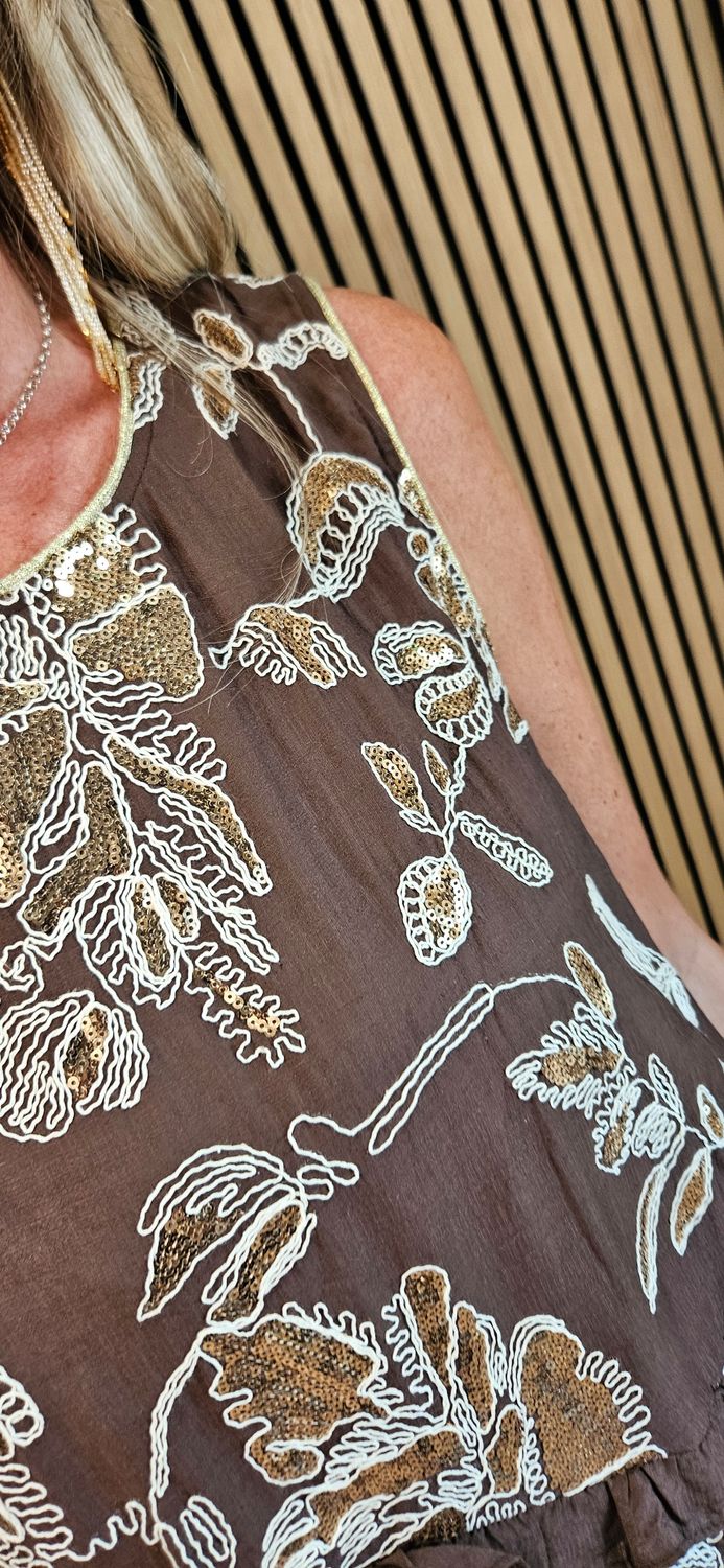 FLY OUT Sequin Floral Tiered Midi Dress - Brown