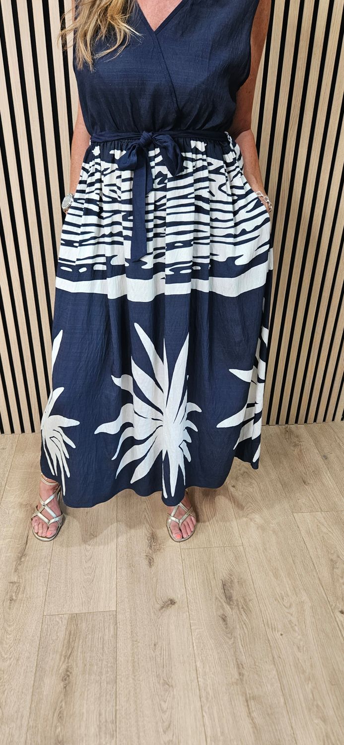 Tropical Leaf Print Maxi Dress – Navy