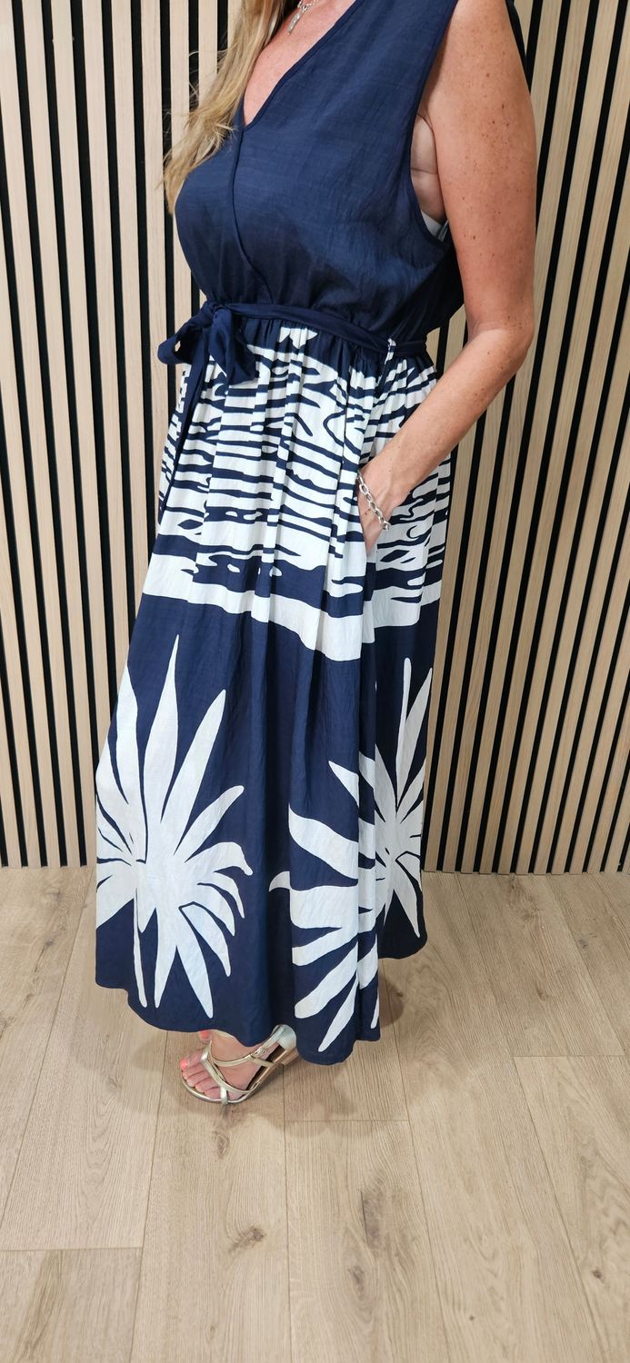 Tropical Leaf Print Maxi Dress – Navy