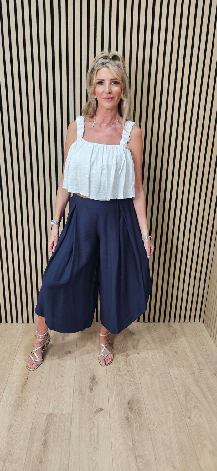 Wide Leg Pleated Trousers – Navy