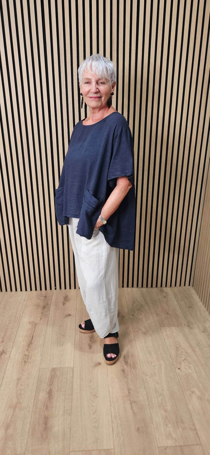 Relaxed Linen Blend Pocket Top – Navy
