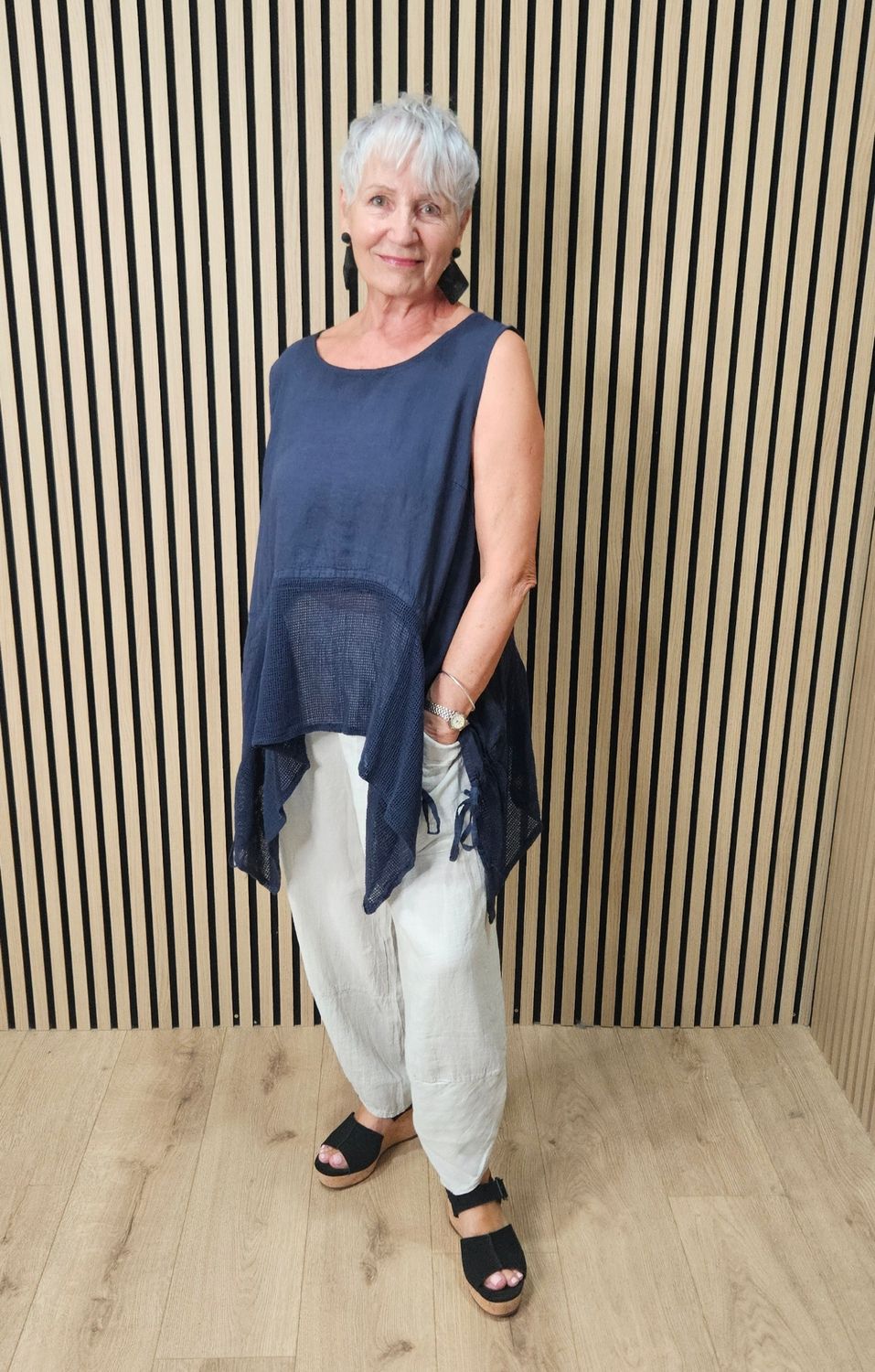 Linen Blend Mesh Detail Top – Navy