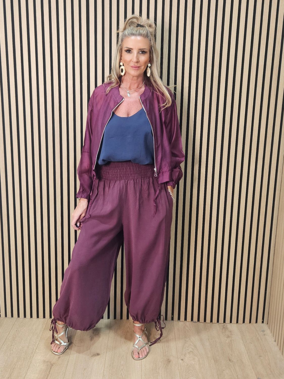 Shirred Waist Tie Hem Trousers – Oxblood