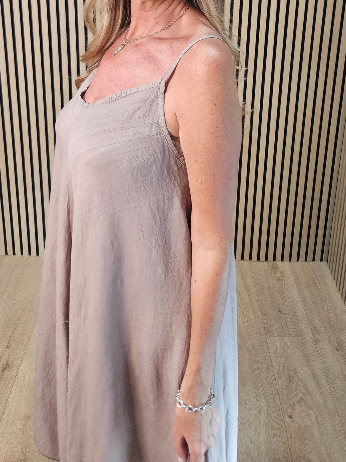 Floaty Hanky Hem Cami Dress – Taupe