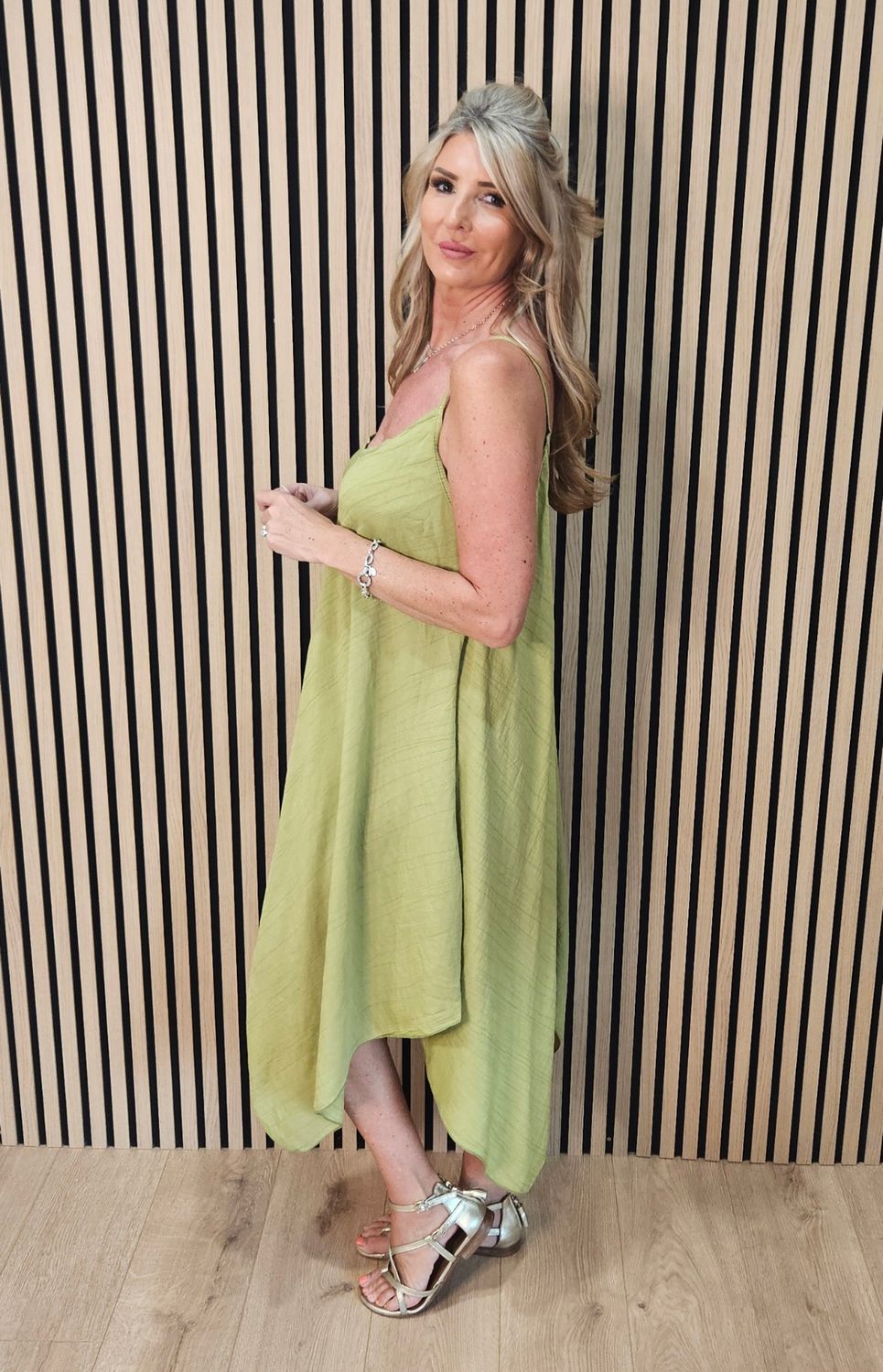 Floaty Hanky Hem Cami - Lime