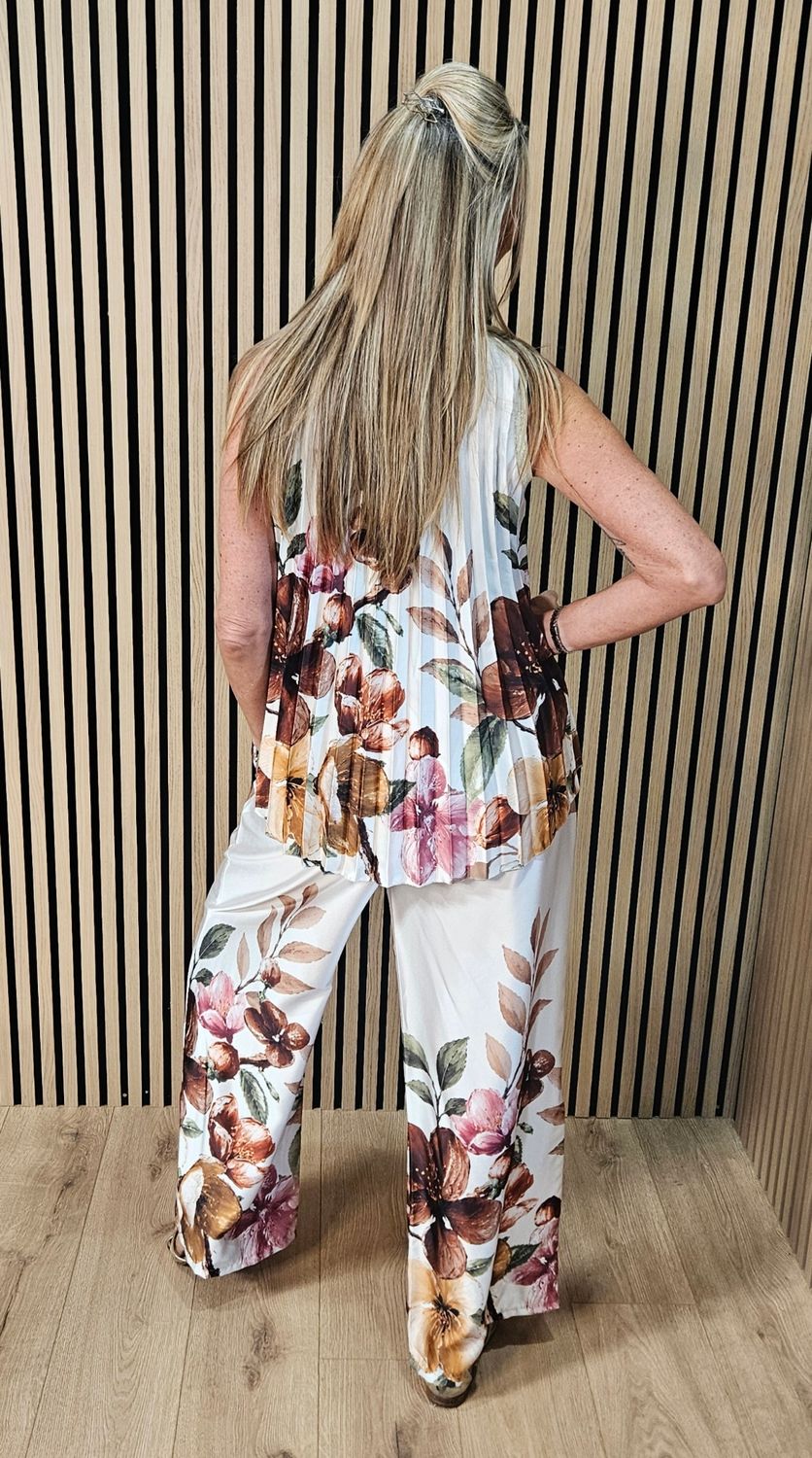 Floral Pleated Trouser Suit