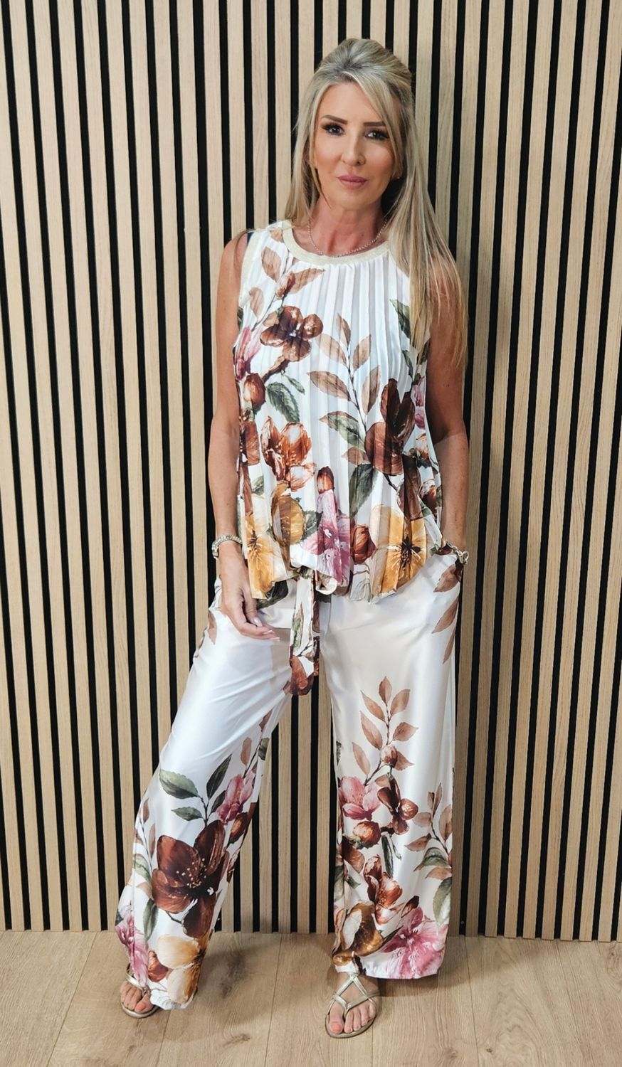 Floral Pleated Trouser Suit
