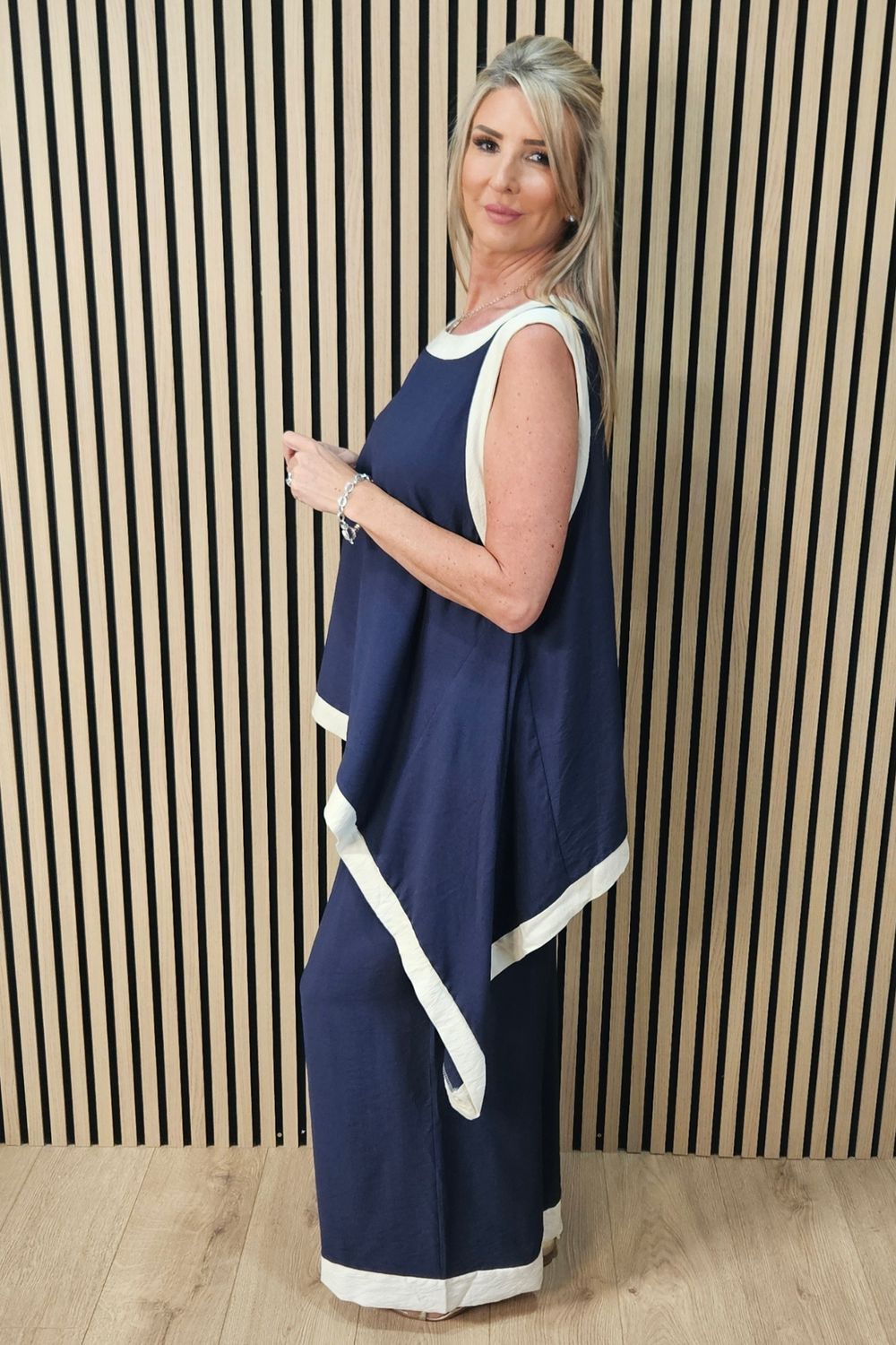 Contrast Trim Asymmetric Trouser Suit – Navy