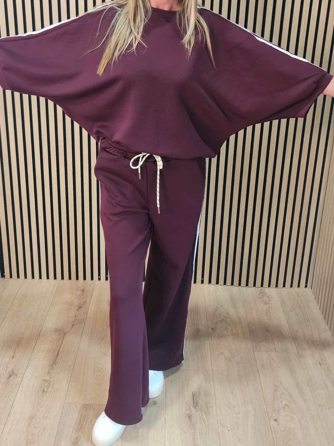 Stripe Detail Lounge Co-Ord Set – Oxblood