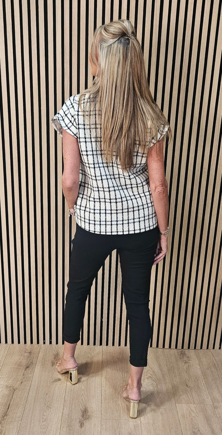 Checked Bouclé Sleeveless Jacket – White