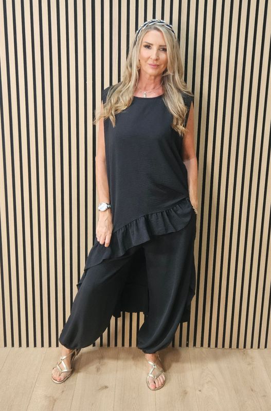 Charlie Frill Tunic & Harem Trouser Co-Ord Set – Black Charlie Frill Tunic & Harem Trouser Co-Ord Set – Black