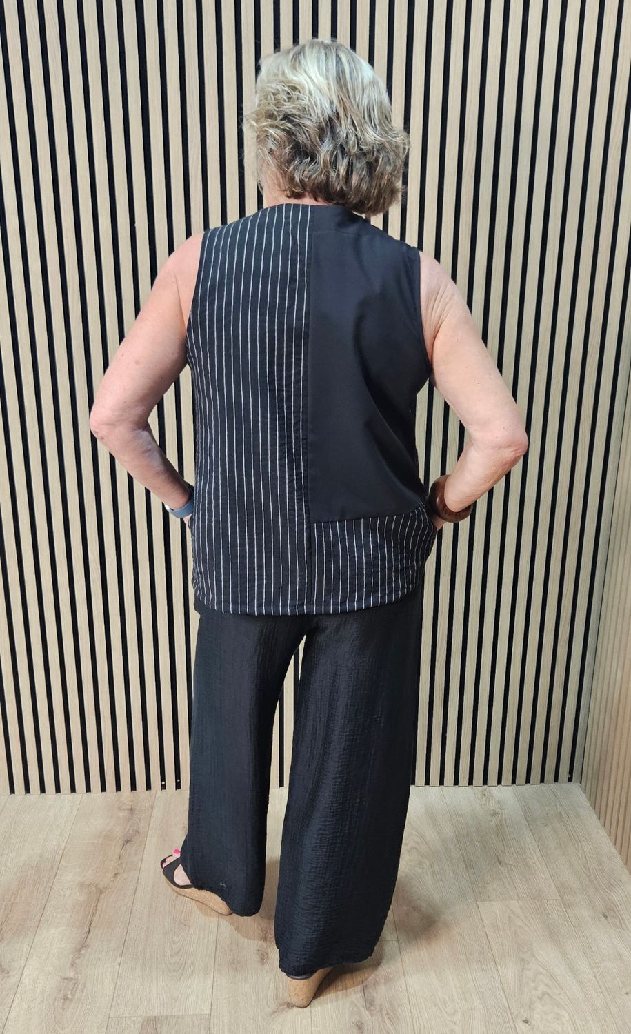 Pinstripe Contrast Button Detail Top –