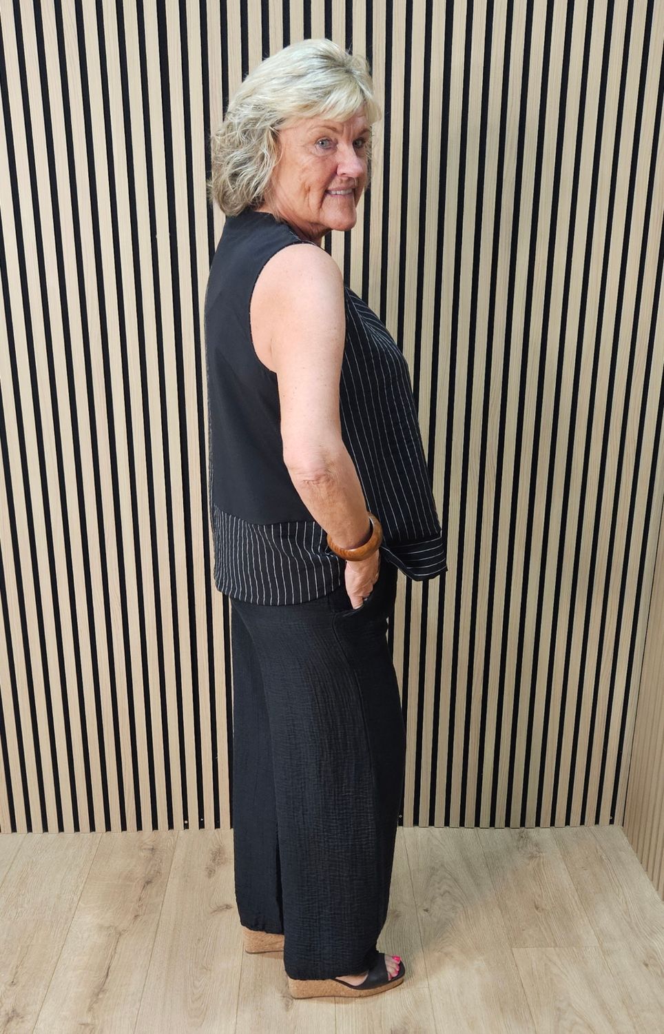 Pinstripe Contrast Button Detail Top –