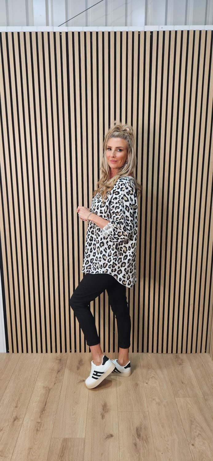 Leopard Print Roll Sleeve Top – white