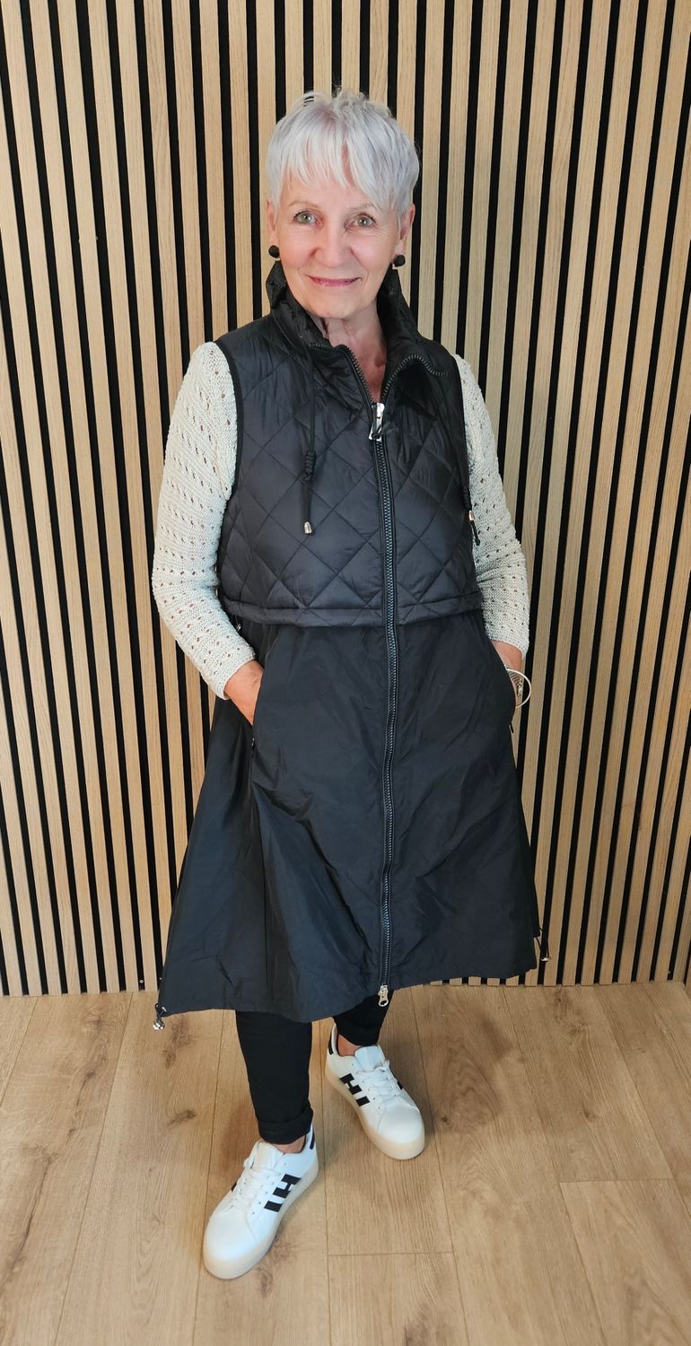 Longline Quilted Gilet - Black