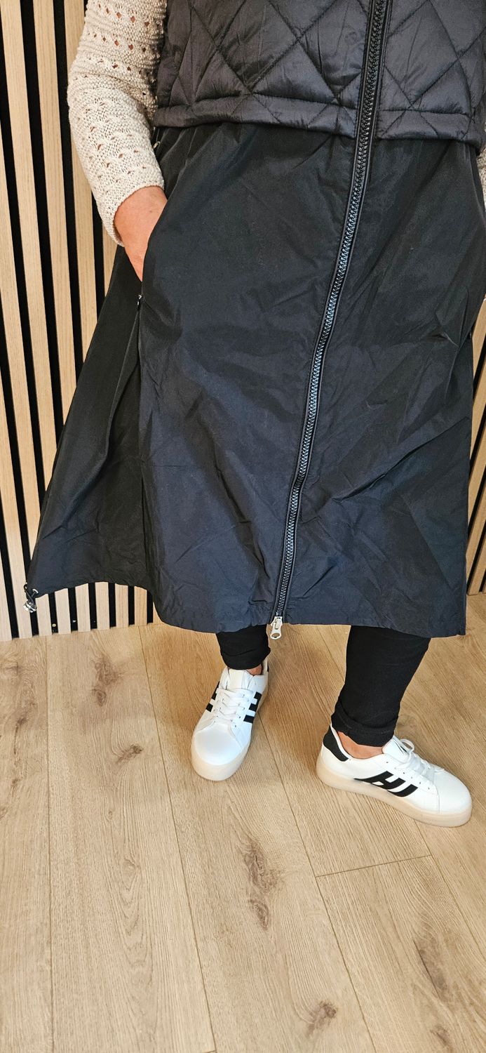 Longline Quilted Gilet - Black