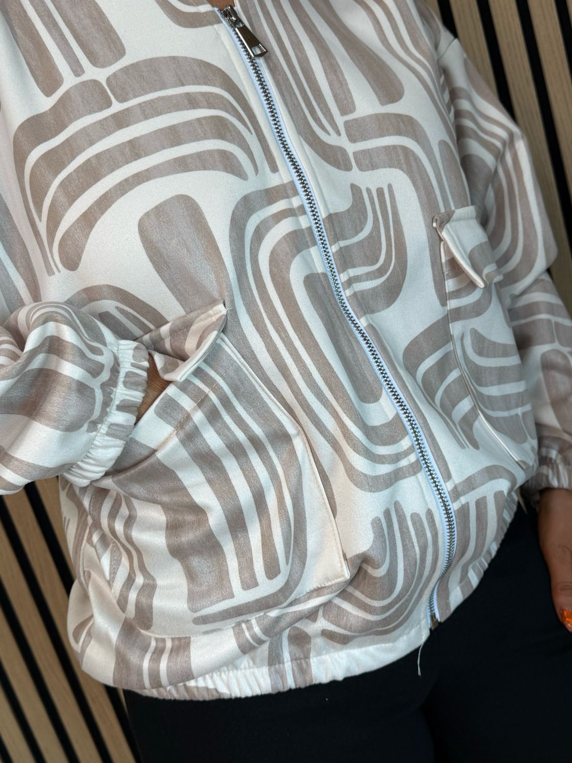 Abstract Print Zip-Up Jacket - Cream/Taupe