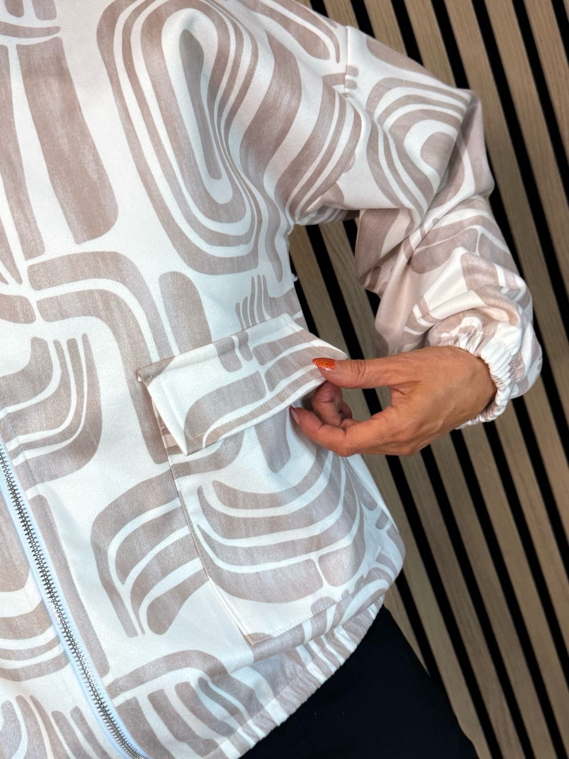 Abstract Print Zip-Up Jacket - Cream/Taupe