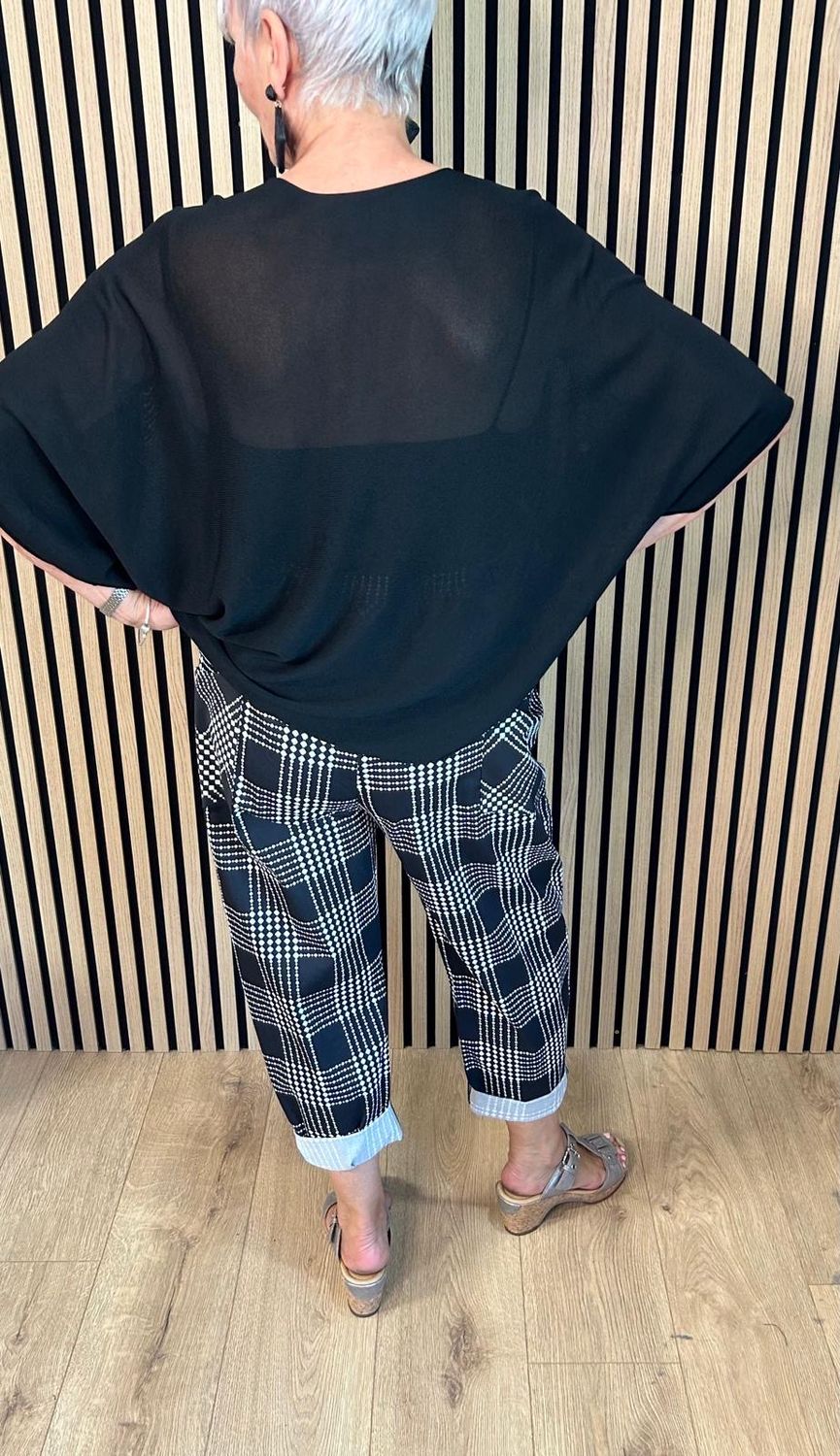 Geometric Print Stretch Trousers - Black/White