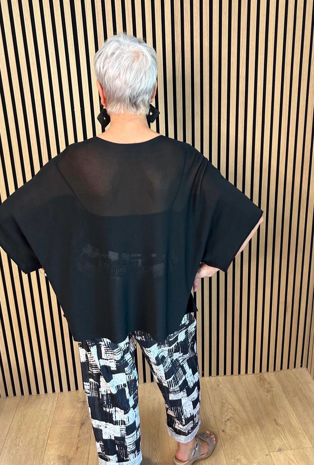 Fine Knit Batwing Top - Black