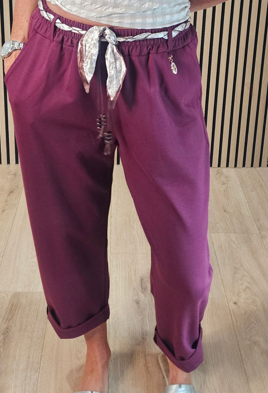Silk Belt Embellished Stretch Trousers – Oxblood