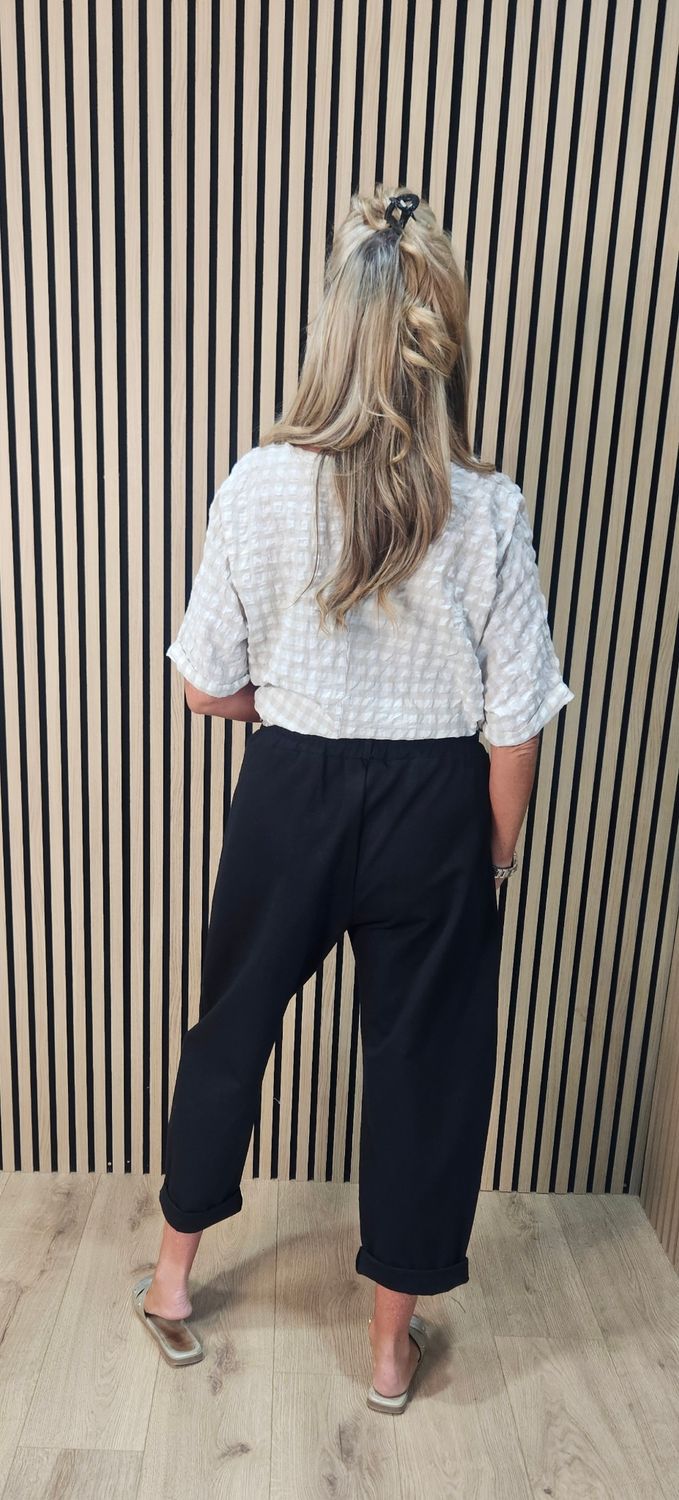 Silk Belt Embellished Stretch Trousers – Black