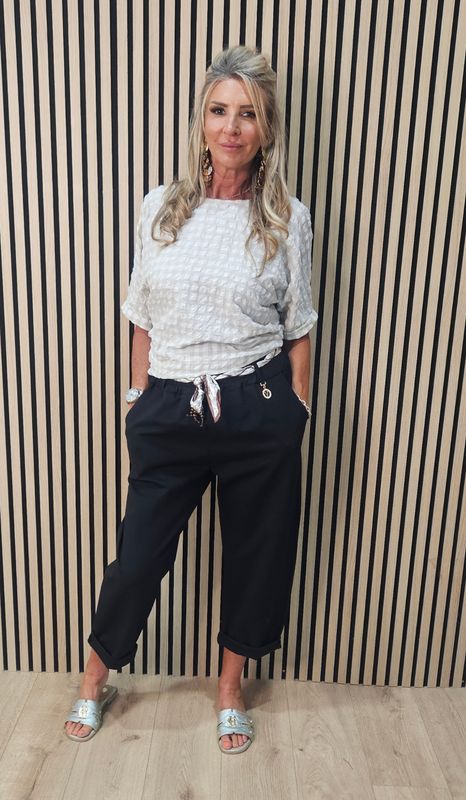 Silk Belt Embellished Stretch Trousers – Black