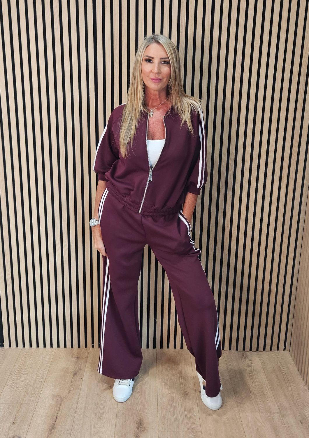Sporty Stripe Wide-Leg Tracksuit – Oxblood