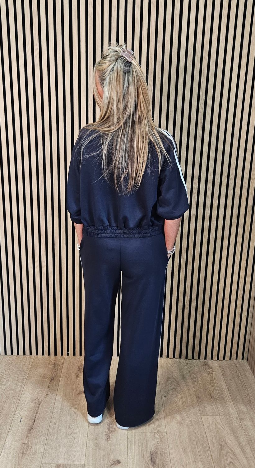 Sporty Stripe Wide-Leg Tracksuit – Navy