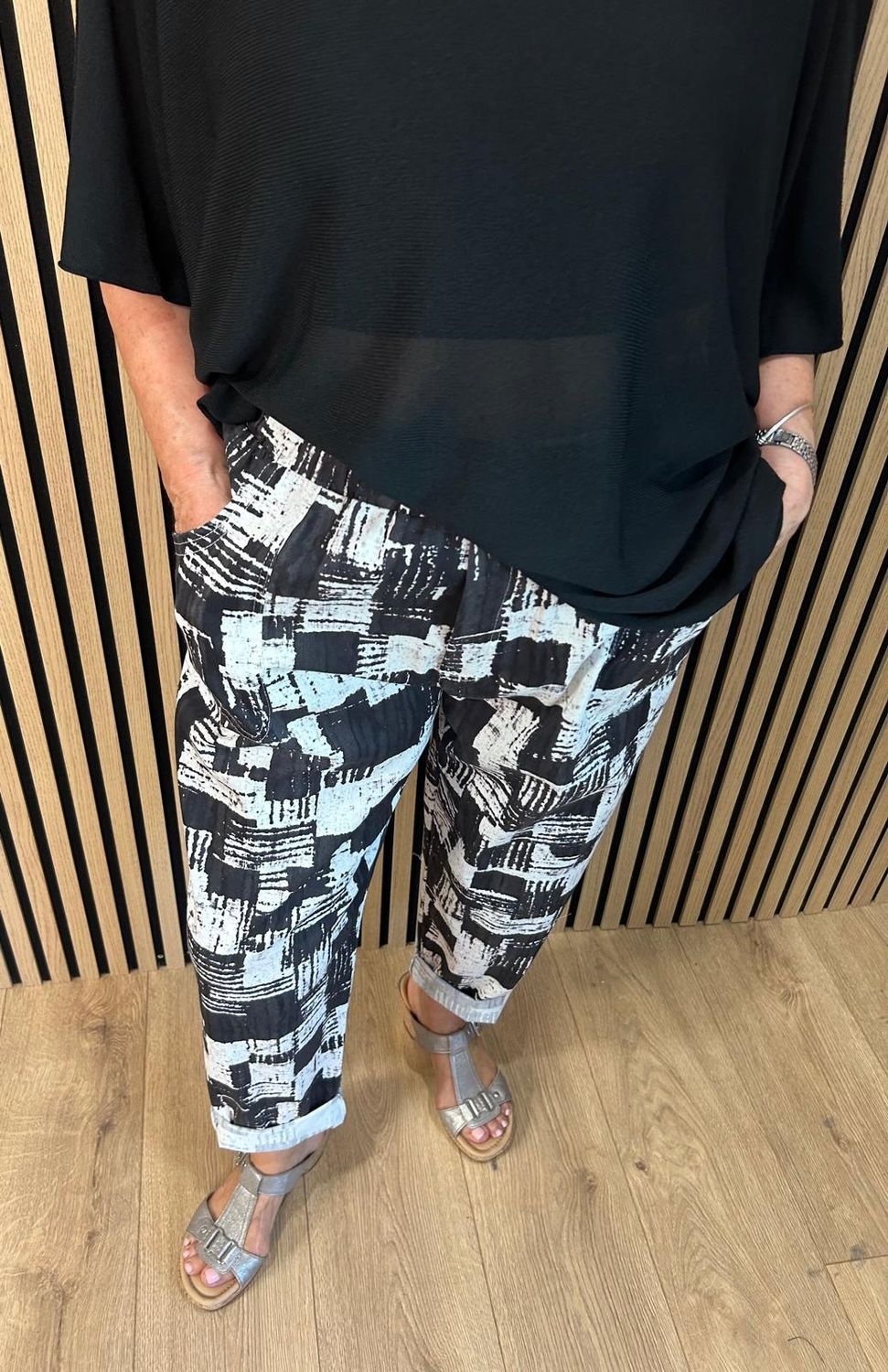 Abstract Print Stretch Trousers