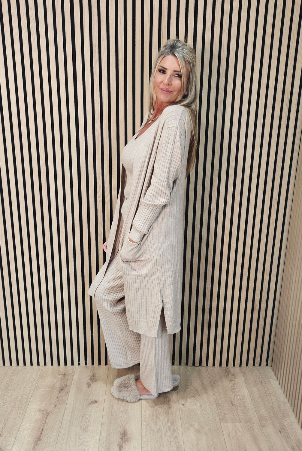 Three-Piece Ribbed Knit Lounge Suit – Oatmeal