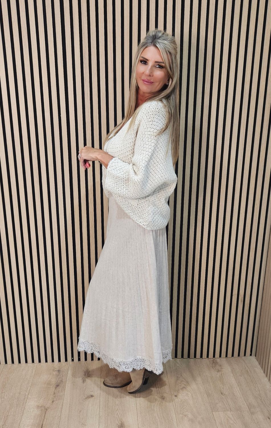 Lace-Trim Ribbed Knit Maxi Skirt - Oatmeal