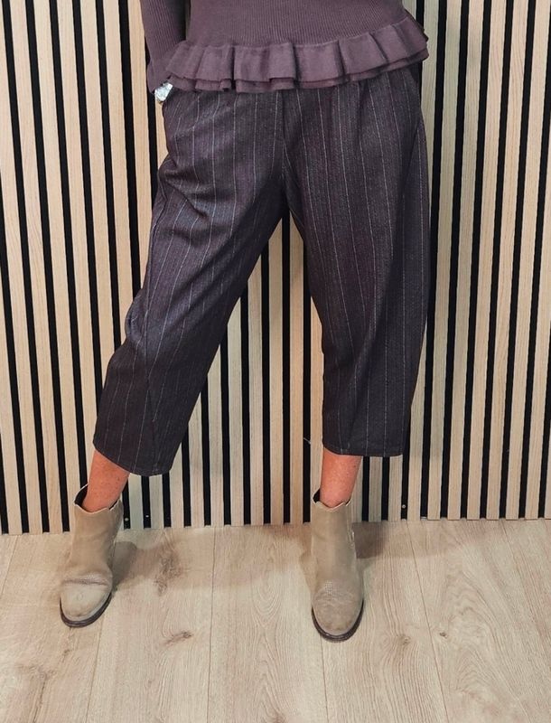 Herringbone Cropped Trousers – Chocolate