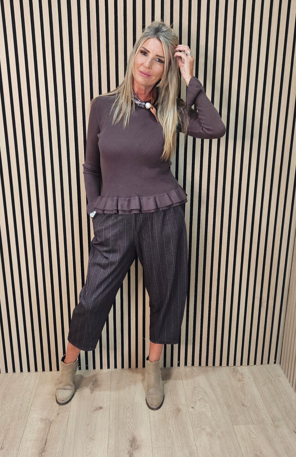 Herringbone Cropped Trousers – Chocolate