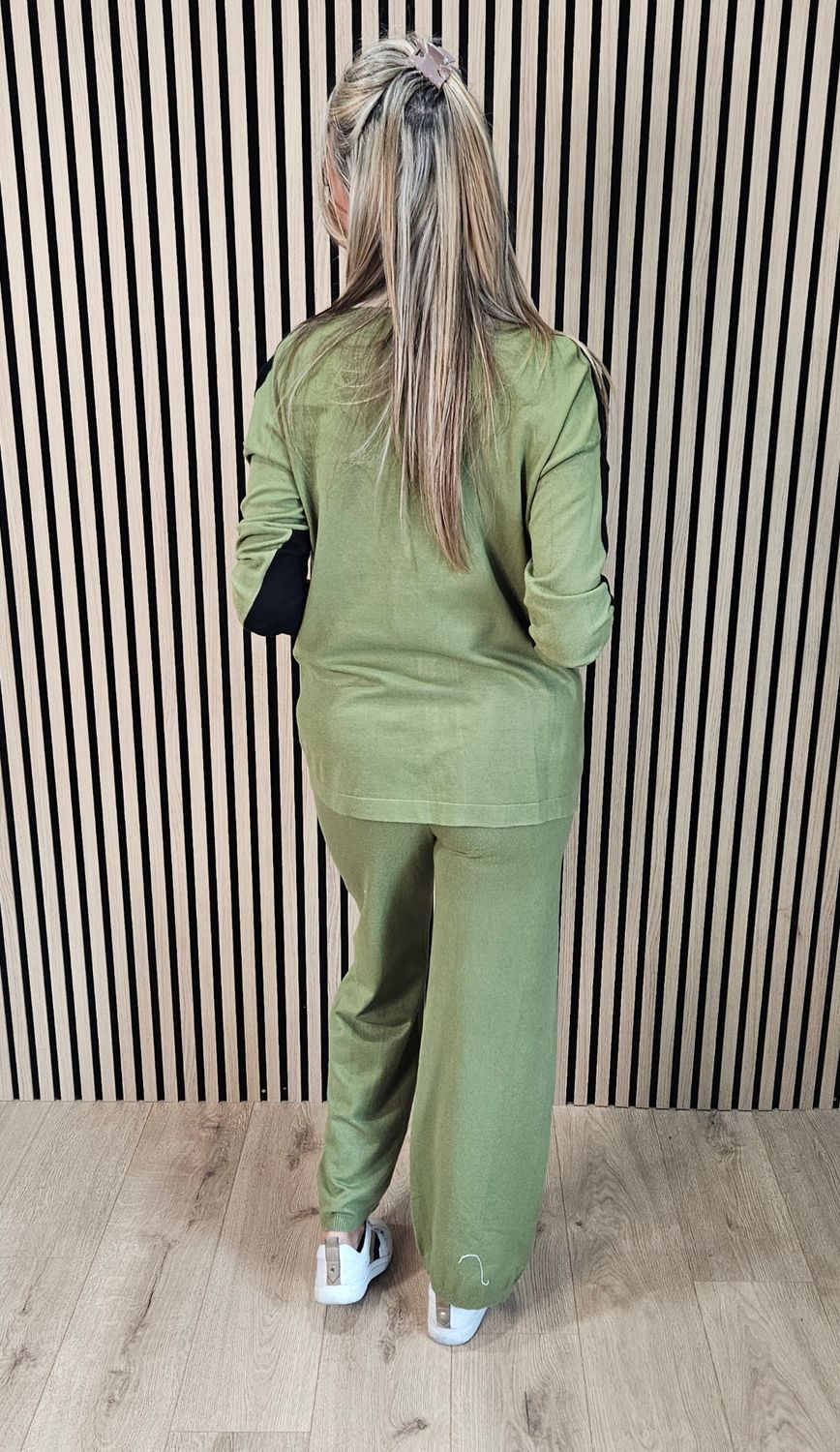 Colour-Block Two-Piece Lounge Suit – Green/Black