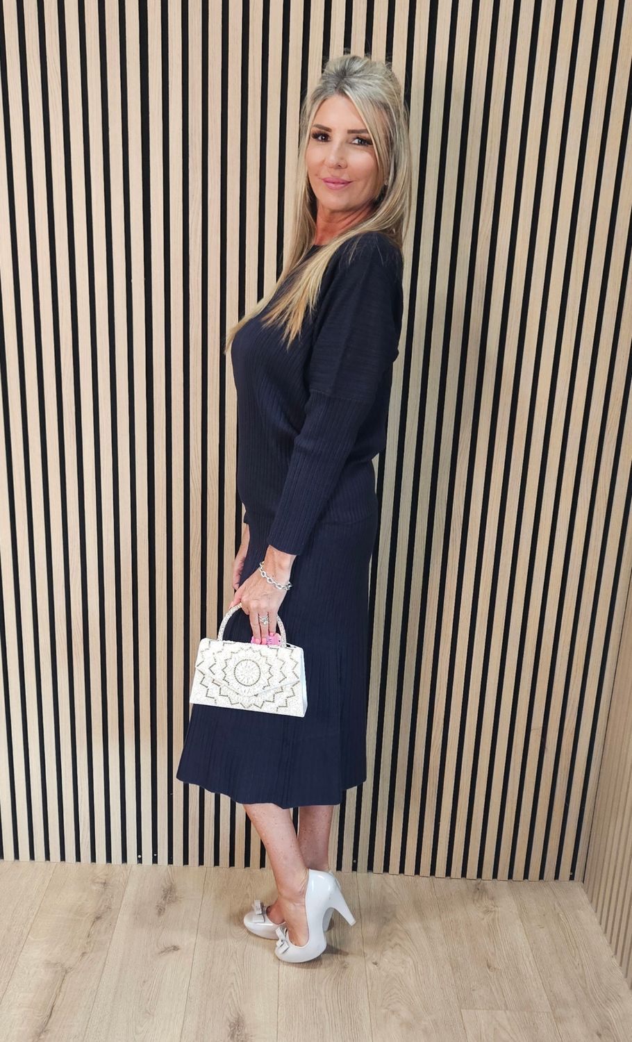 Two-Piece Ribbed Knit Jumper and Skirt Set – Navy