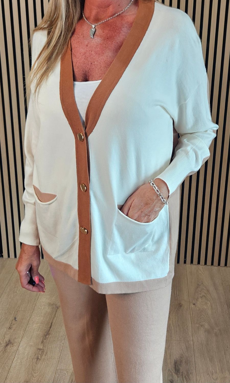 Colour-Block Two-Piece Lounge Suit – Camel/Cream